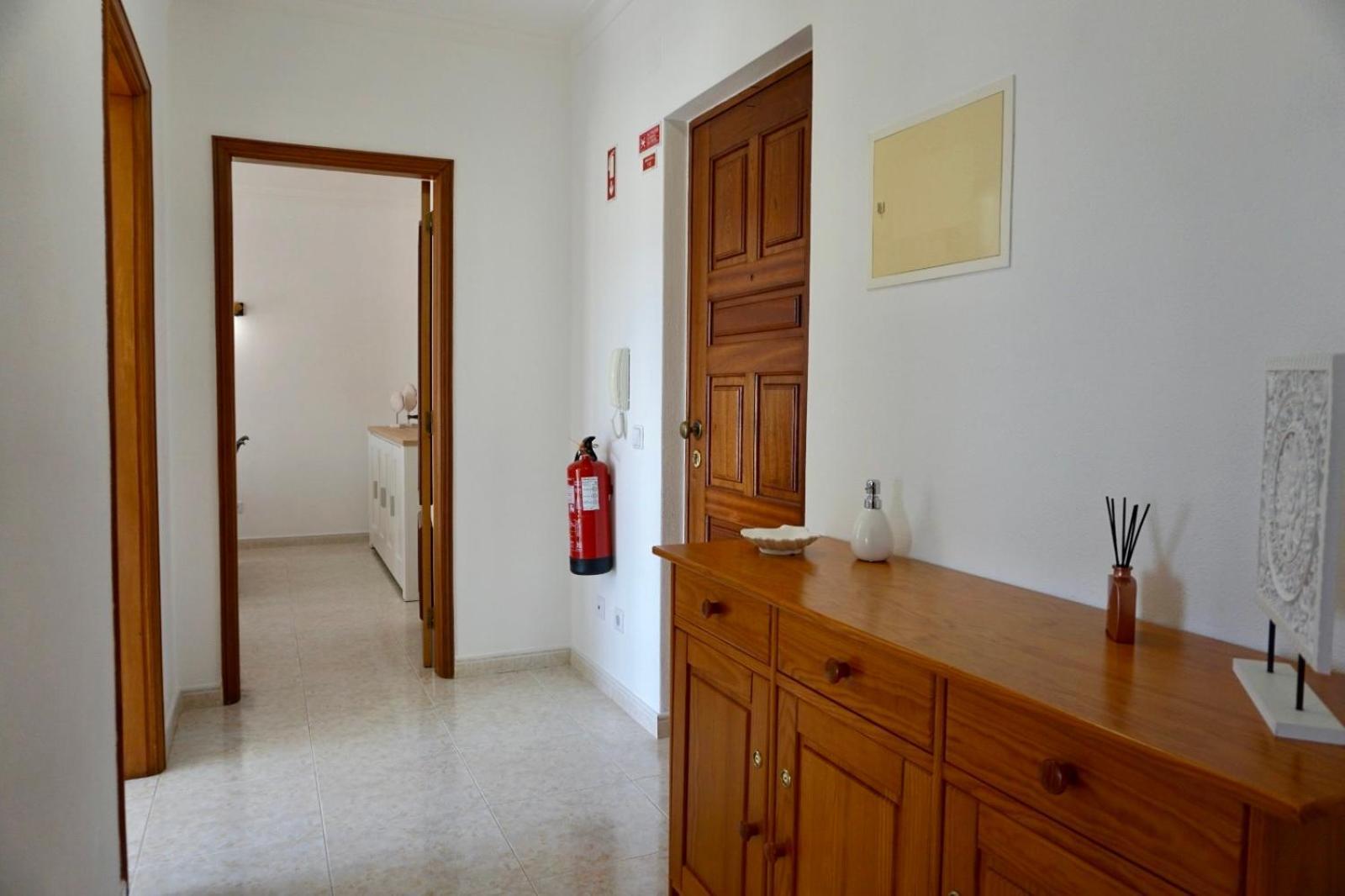 Cozy Alvor Retreat - Sunset Balcony, Wi-Fi & Ac Apartment Luaran gambar