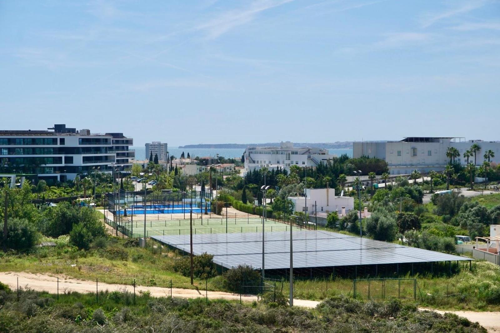 Cozy Alvor Retreat - Sunset Balcony, Wi-Fi & Ac Apartment Luaran gambar